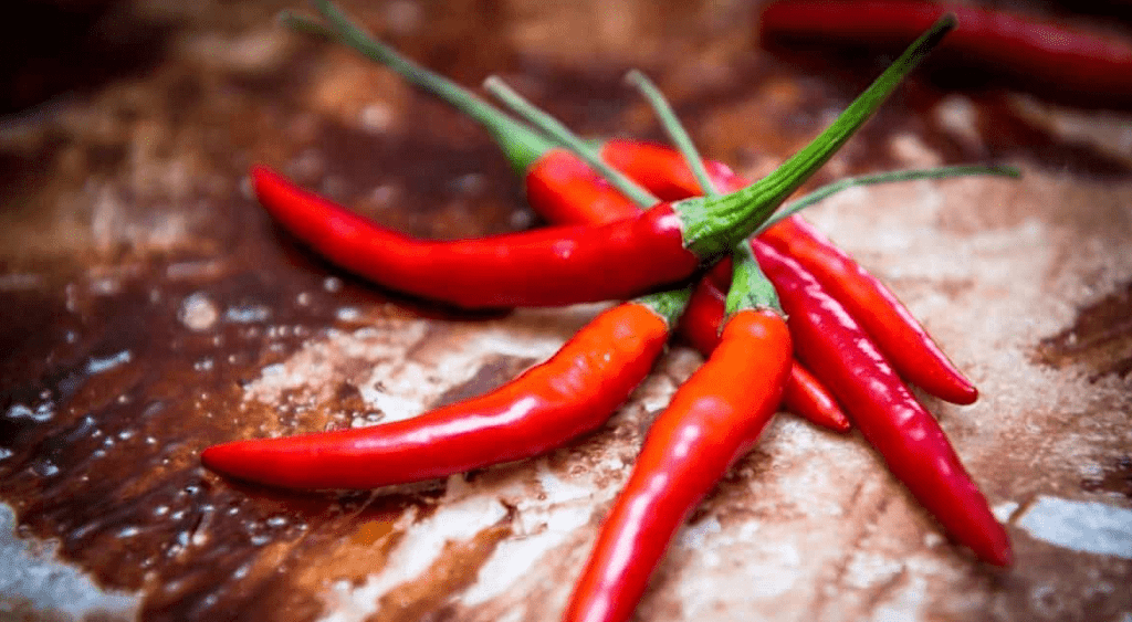 How to Lose Belly Fat Overnight? 2 chillies to lose belly fat overnight